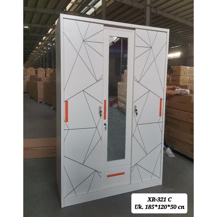 Lemari Pakaian Besi- Lemari Pakaian Besi 3 Pintu Cermin uk 120