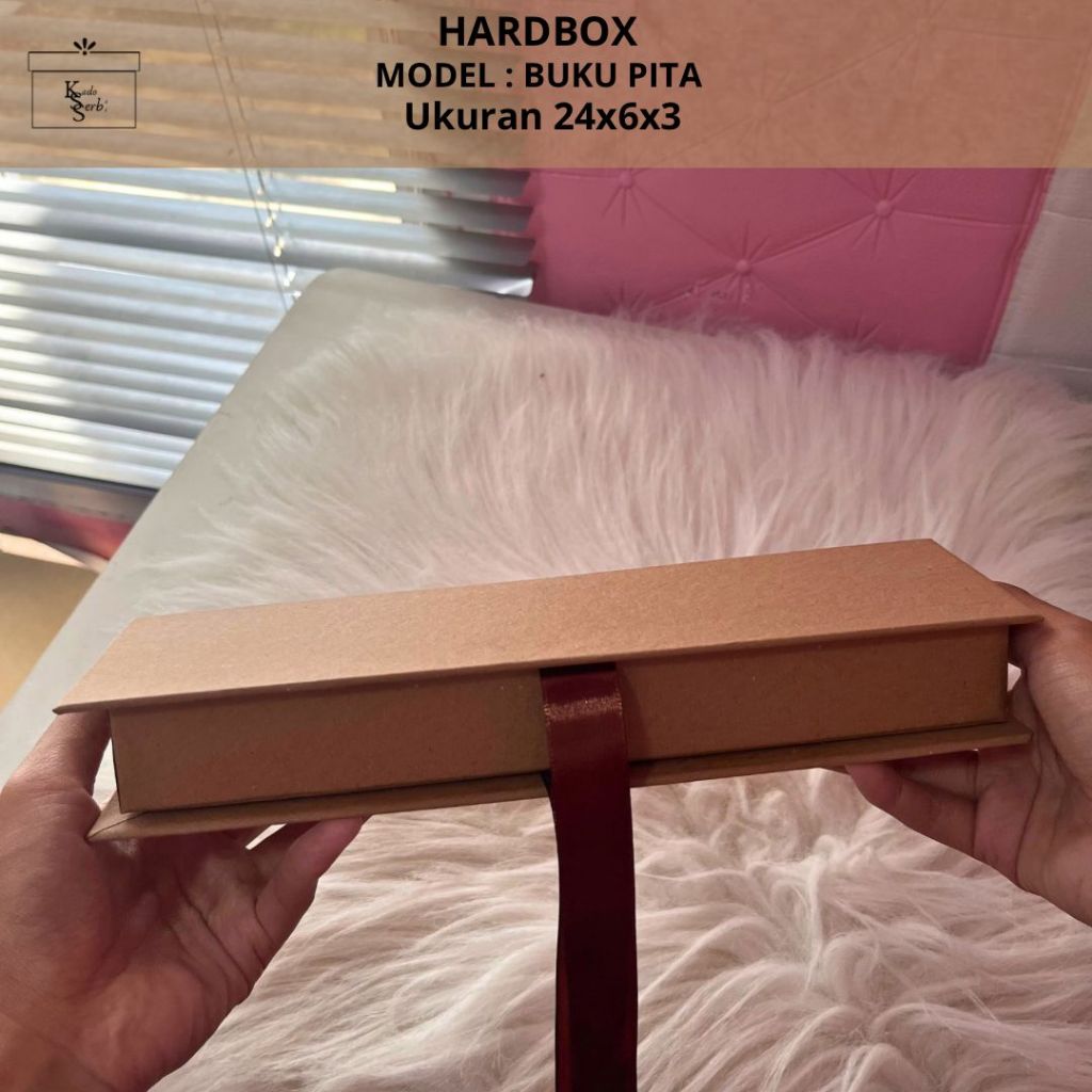 

Hardbox model buku pita uk 24x6x3 cm / hampers / kotak kado pita