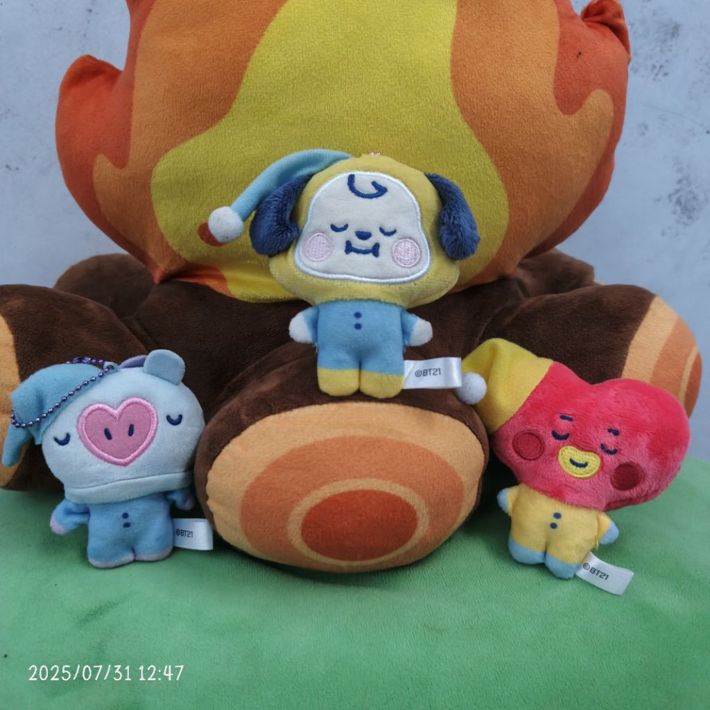 Gantungan Kunci Maskot BT21 Nuigurumi Fuwa Plushy Original Piyama