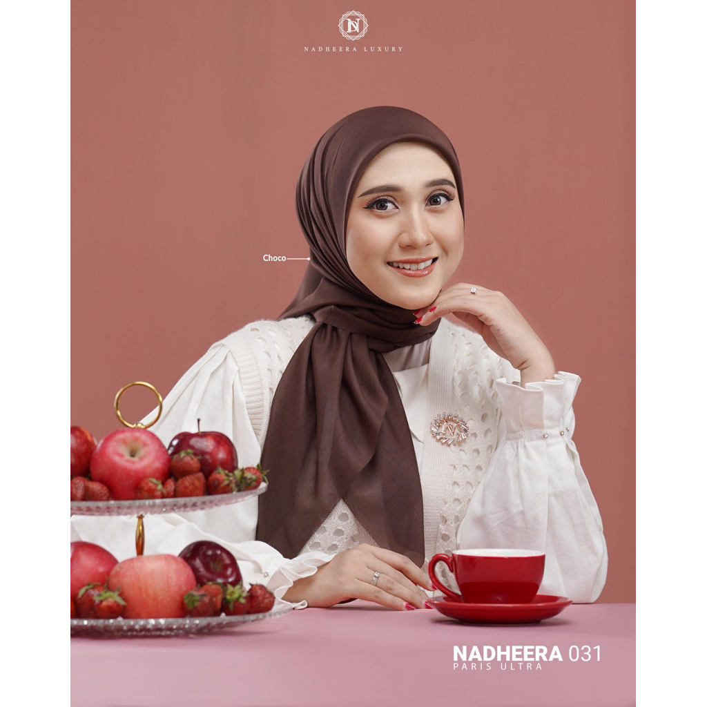 NADHEERA LUXURY Hijab Segi Empat 031