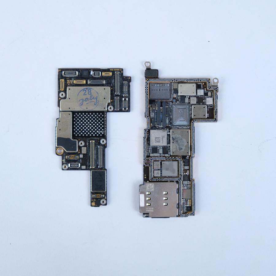Mesin CNC Board iPhone 13 Pro Max