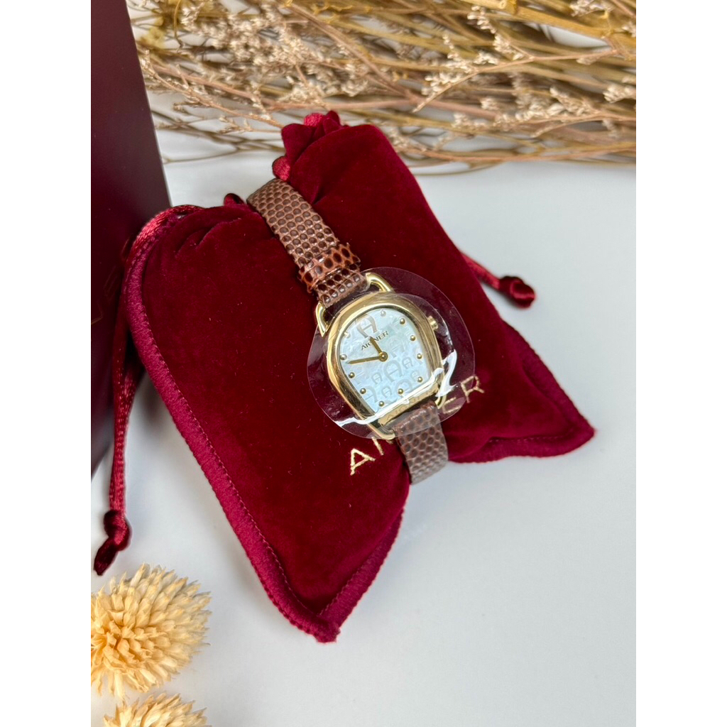 Aigner Hermada karies Watch gold strap brwon