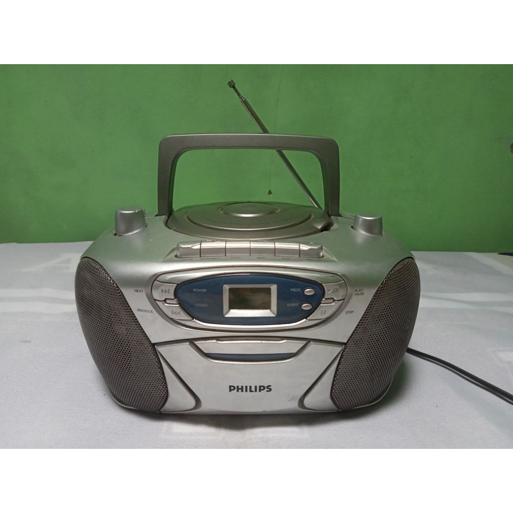 Radio Tape CD PHILIPS AZ1016/97 ( Mini Compo)