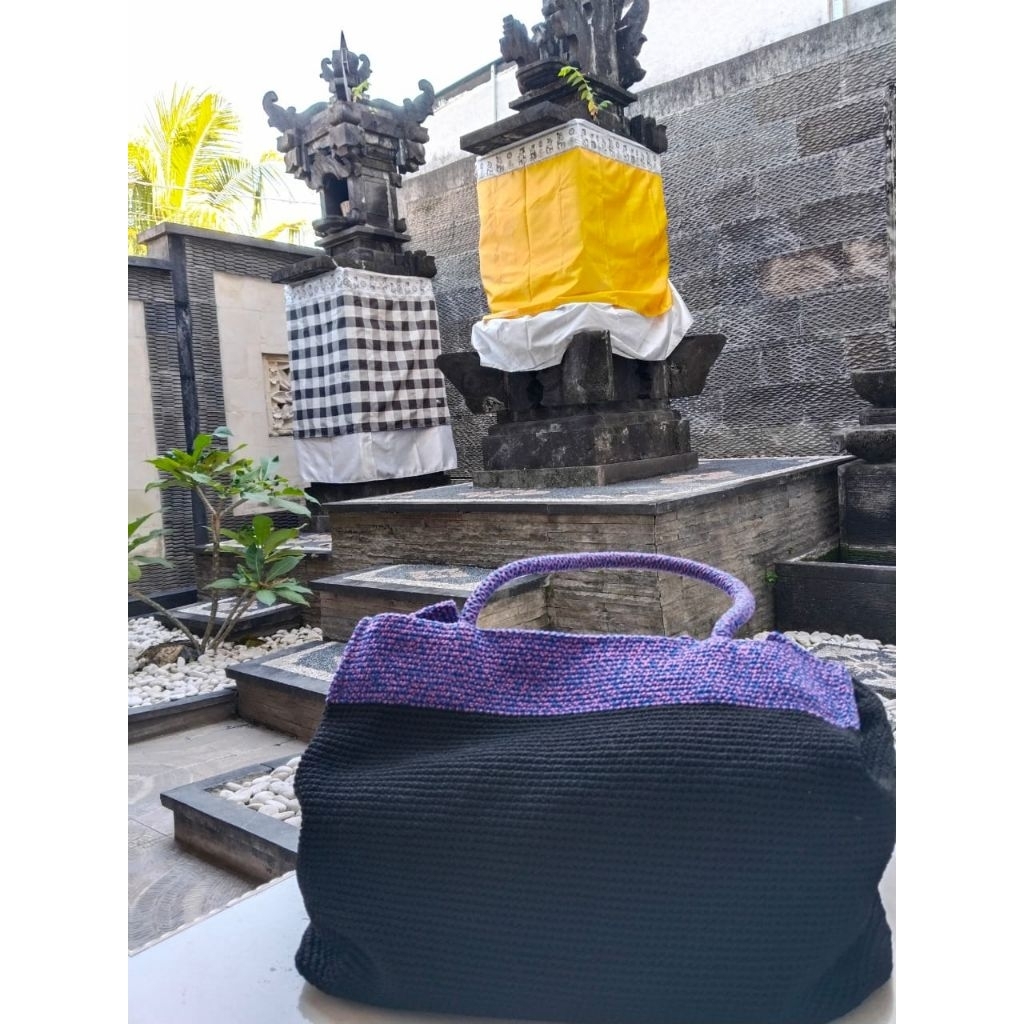 Preloved Tas Dowa Hitam-Ungu