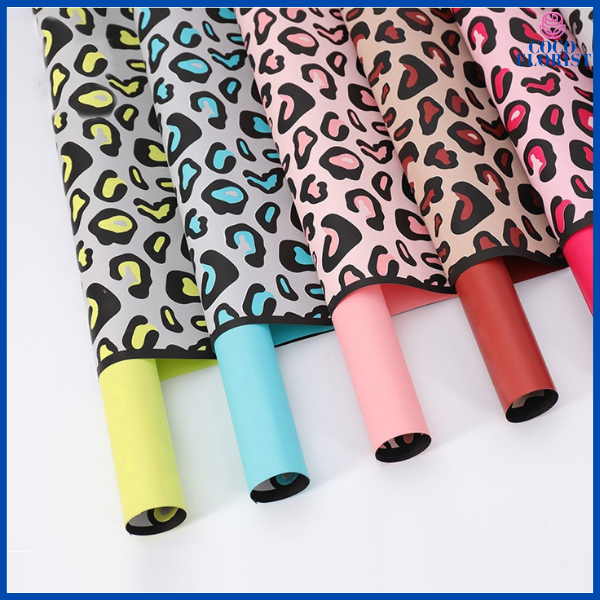 

PACK 20 Flower wrapping motif macan tutul leopard skin Kertas buket bunga KB6100