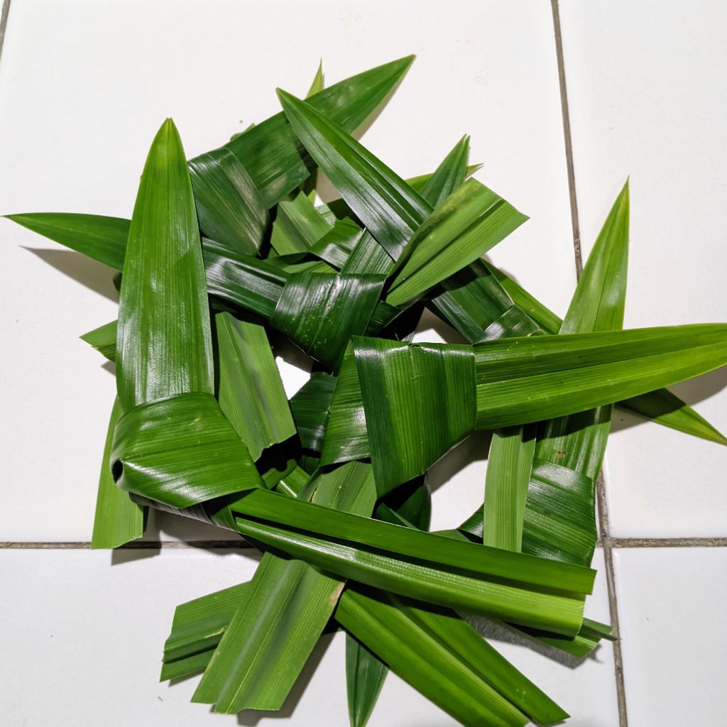 

Daun Pandan, Segar, 100% Original