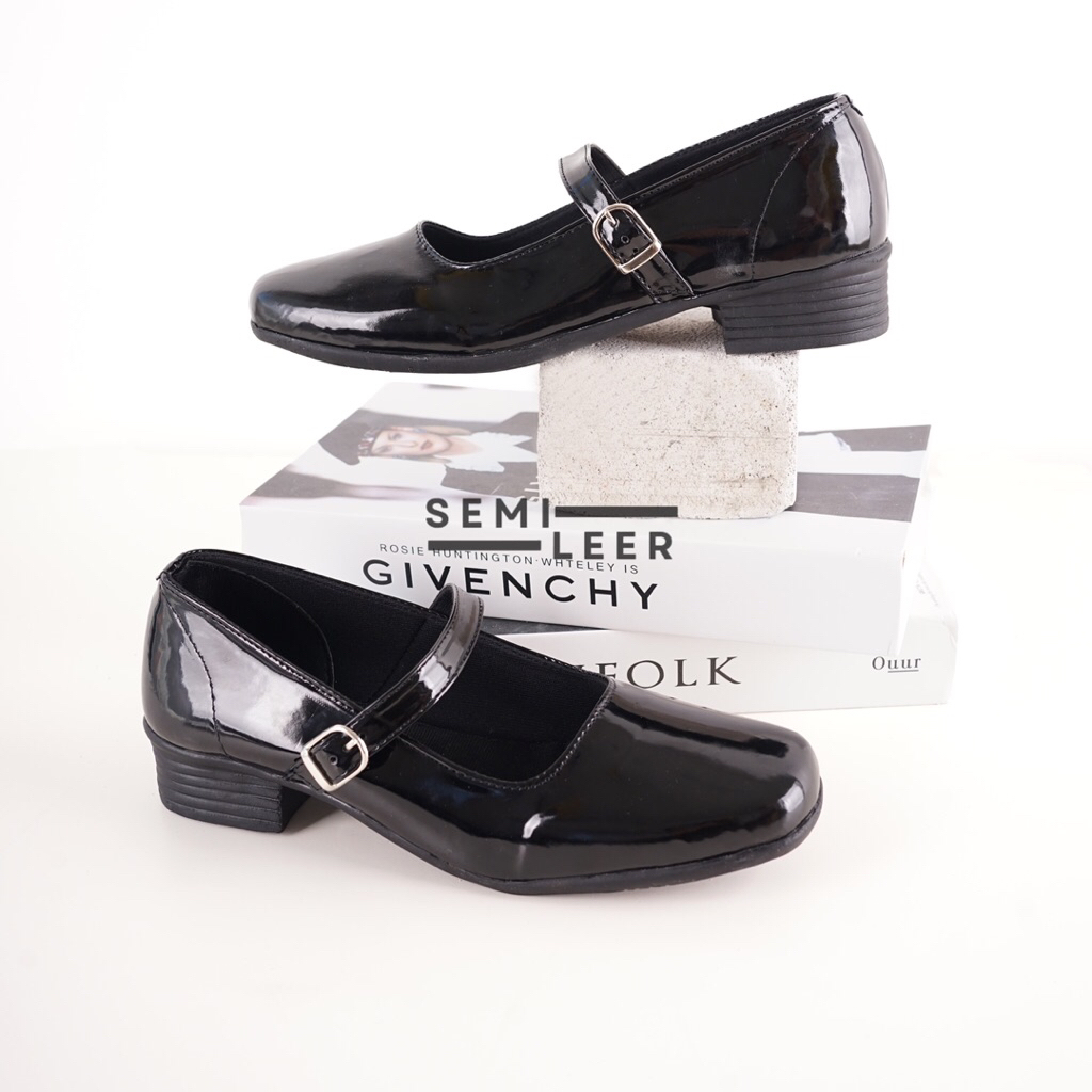 Sepatu pantofel wanita hak 3cm -Sepatu Paskibra wanita-Sepatu kerja wanita-Sepatu pantofel sekolah
