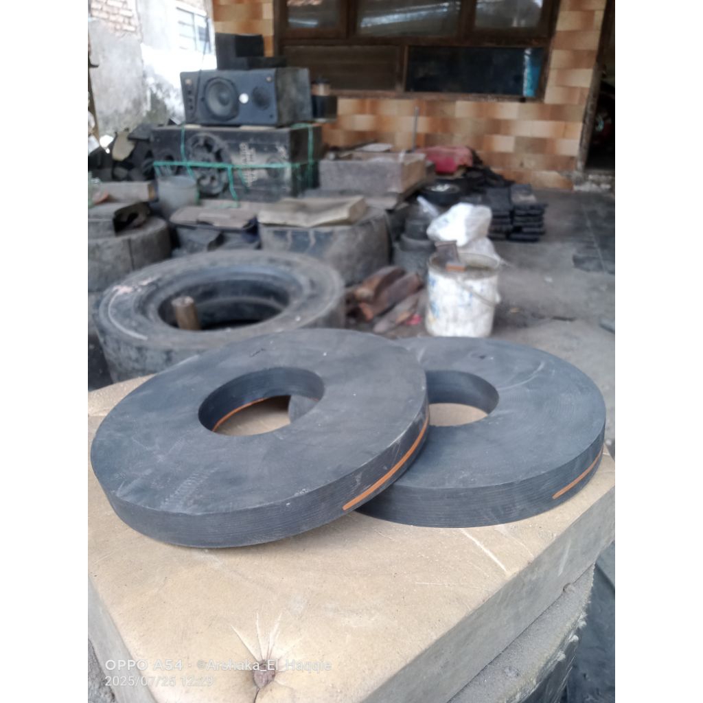 KARET TATAKAN PERKEONG/BANTALAN PER AVANZA/XENIA/GRANMAX