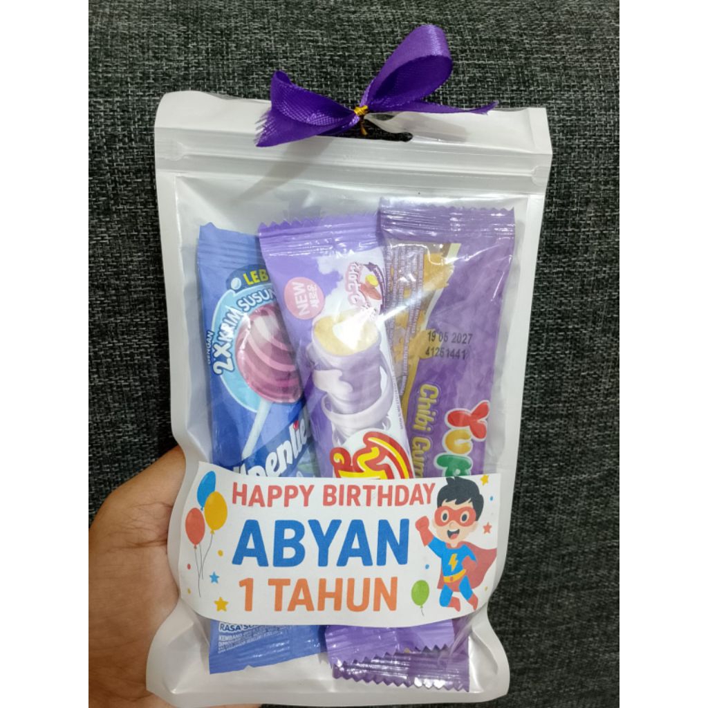 

mini gift/Snack hampers/Snack ulang tahun