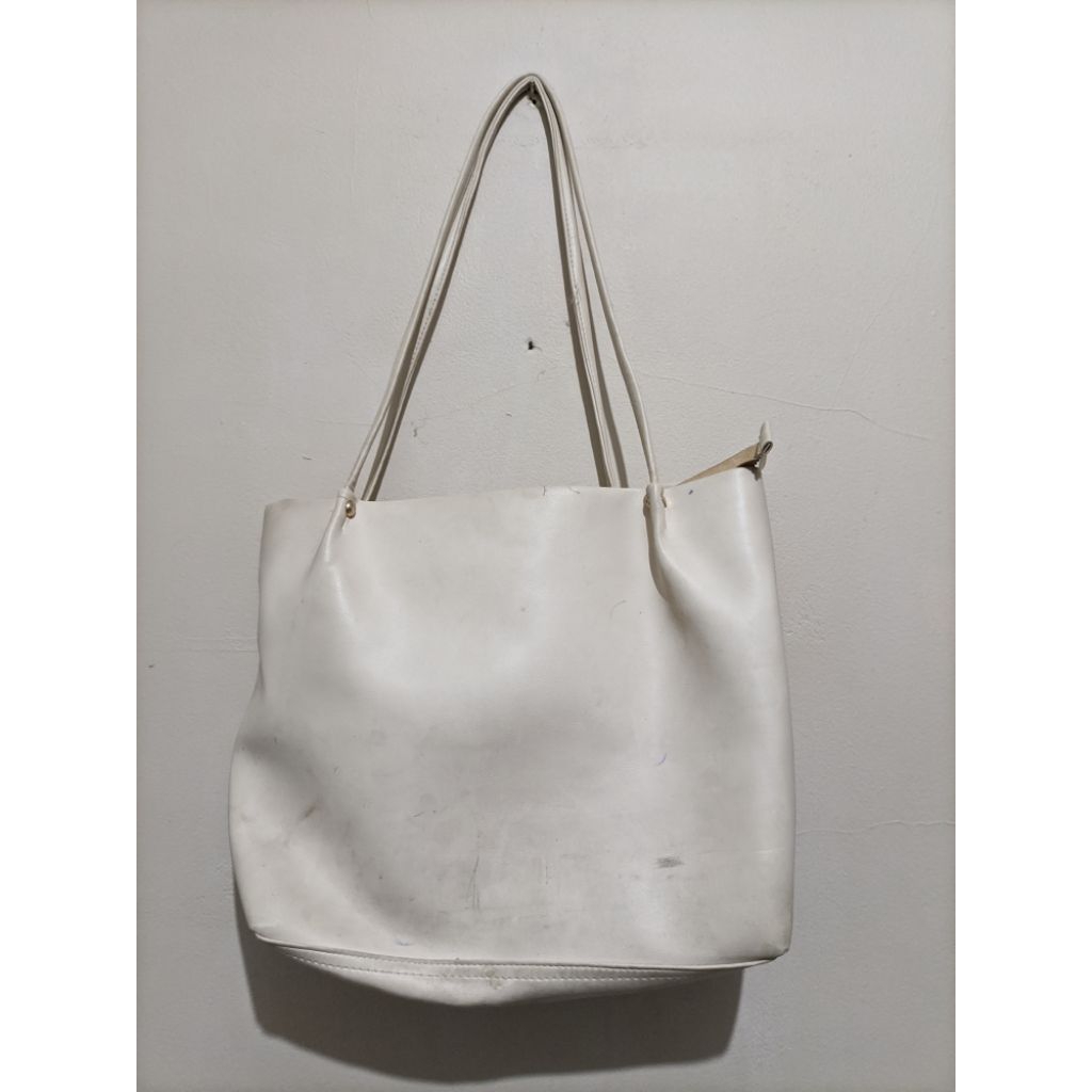 PRELOVED TOTEBAG MR DIY (MINUS)