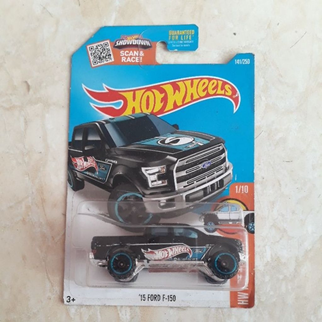 hot wheels 15 ford f 150 hitam
