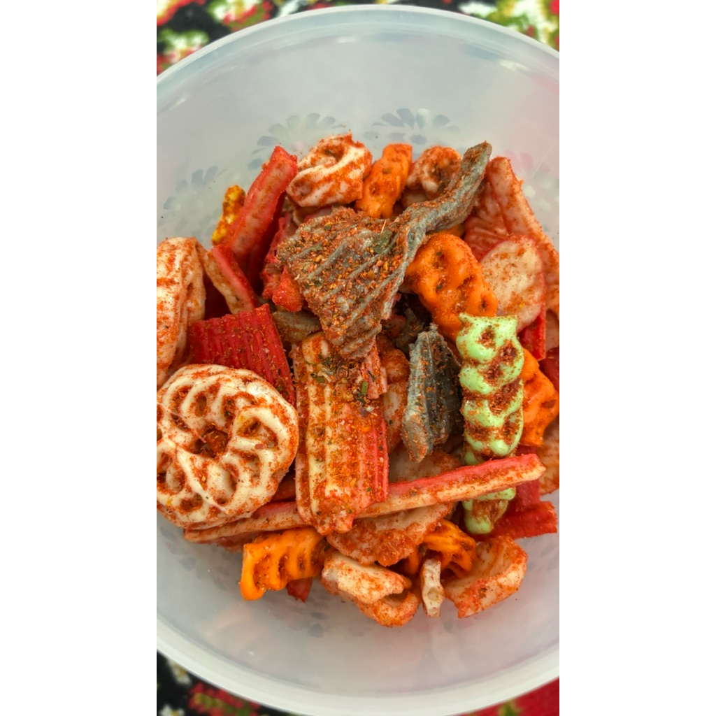 

kerupuk seblak pedas daun jeruk