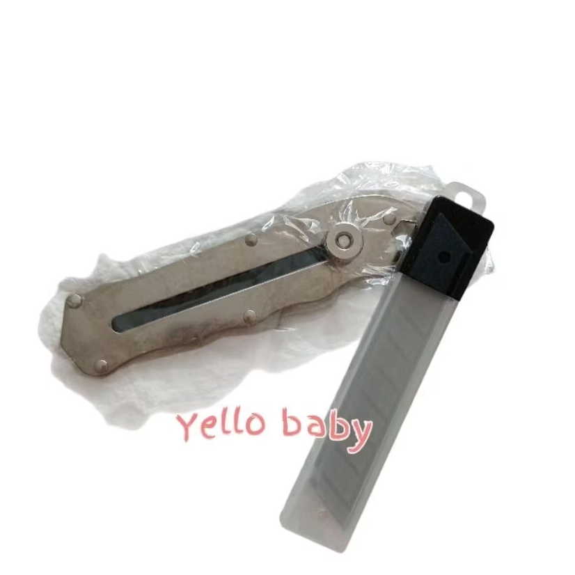 

PISAU CUTTER STAINLES + REFILL 1 PACK (isi 5)