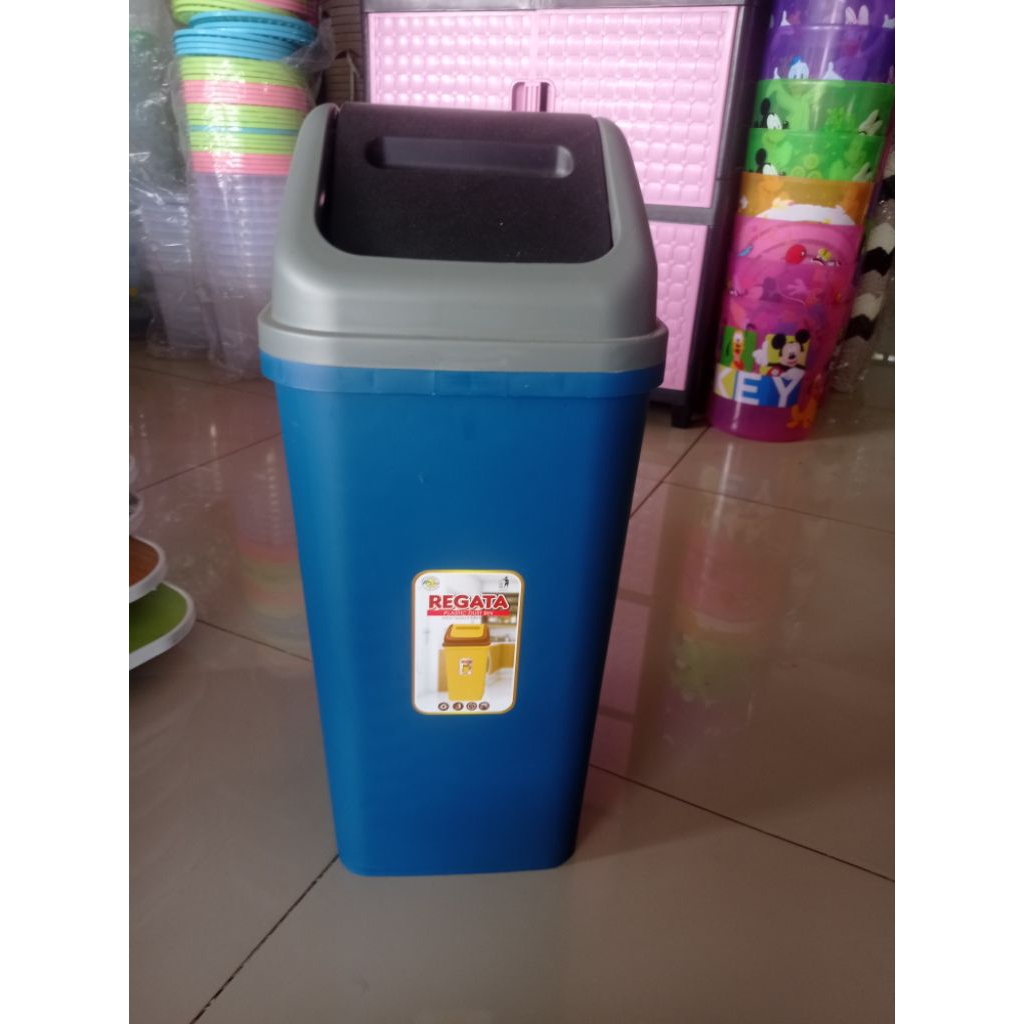 Bak sampah Regata