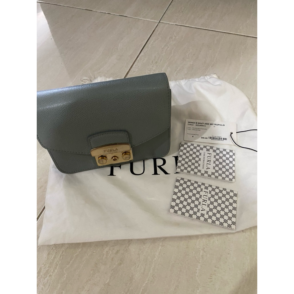 FURLA METROPOLIS SLING BAG 100% ORIGINAL