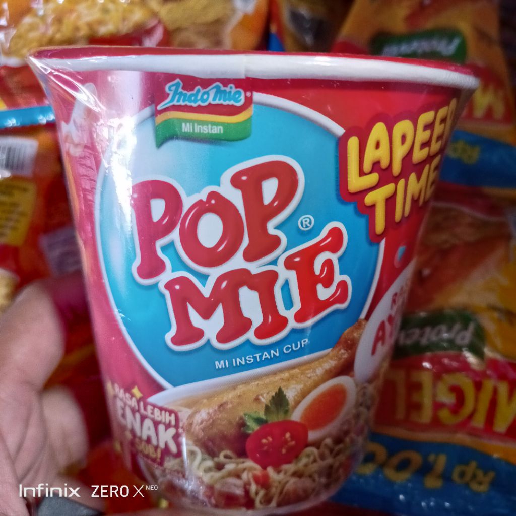 

popmie besar rasa ayam bawang