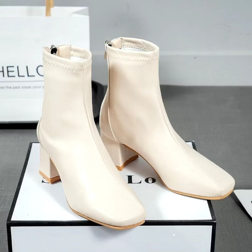 Sepatu boots wanita Korean style