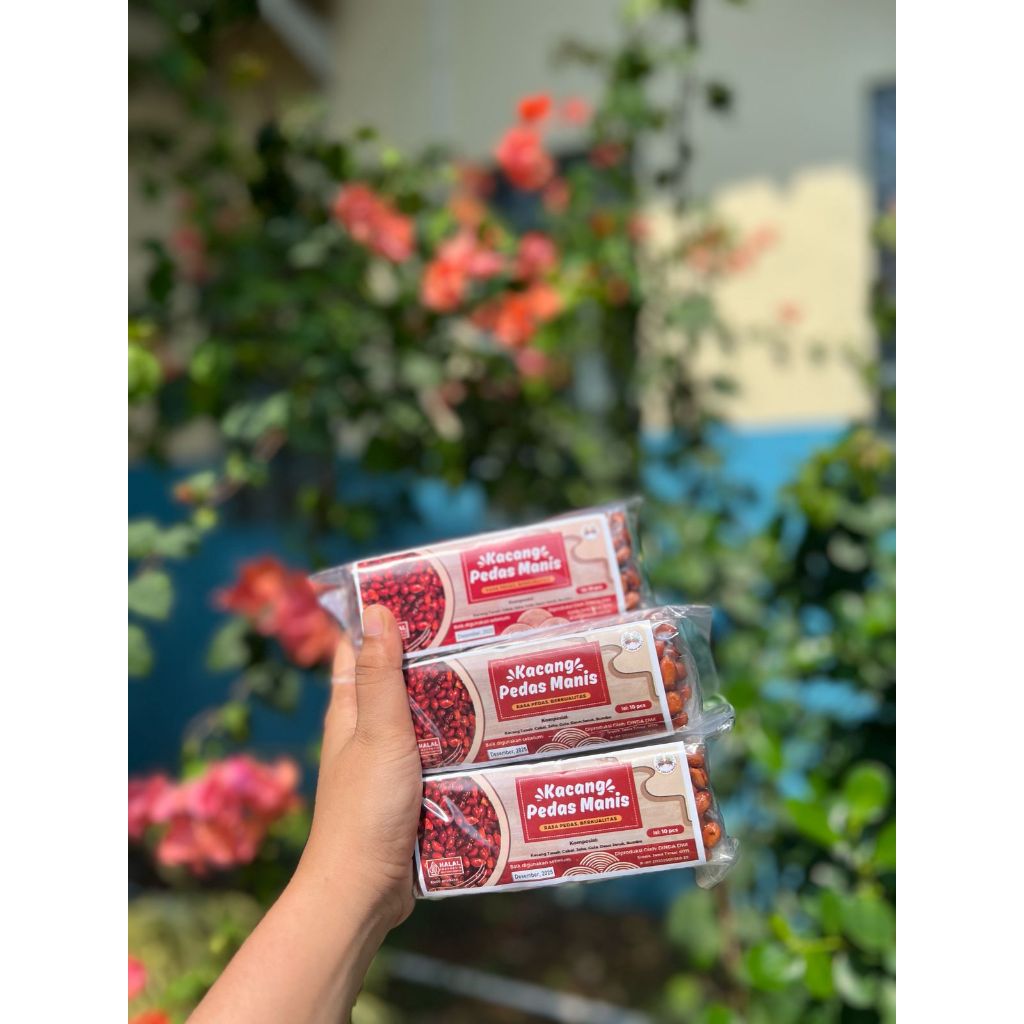 

FF (3pack) Kacang Tanah Pedas Manis Pack Isi 10pcs Cemilan Jadul Pedas Manis