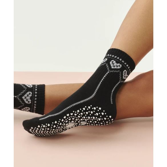 MoveActive Crew Non Slip Grip Socks - Alpine Heart Midnight | Kaos Kaki Pilates | Kaos Kaki Yoga | K