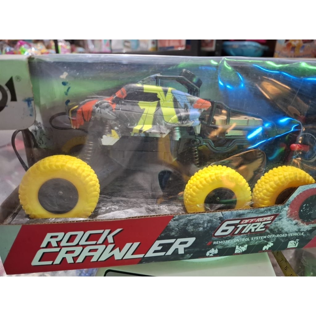 Mainan Mobil Remot Rock Crawler 4WD