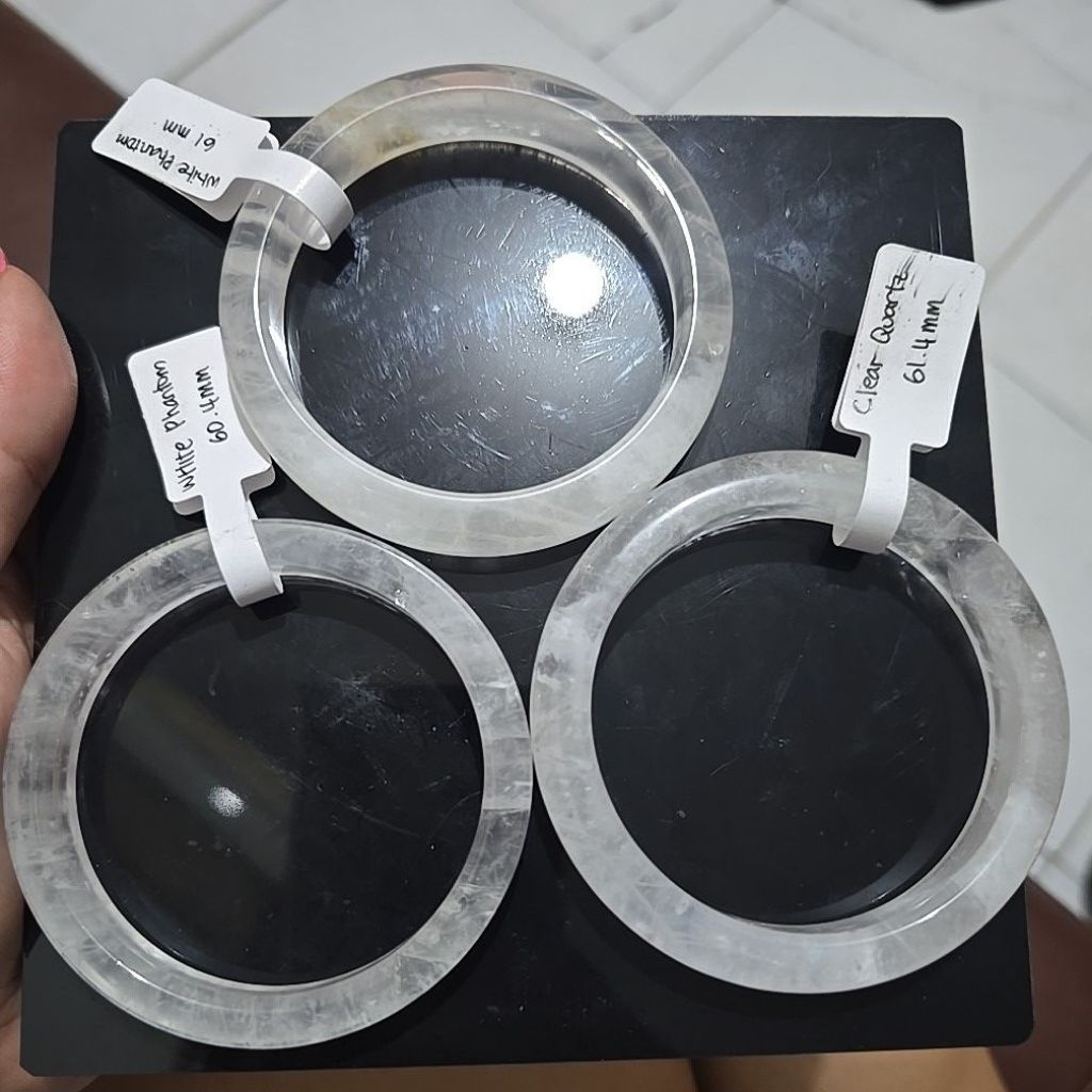 Hard Bangle White Phantom / Clear Quartz size 60.4mm ; 61mm ; 61.4mm