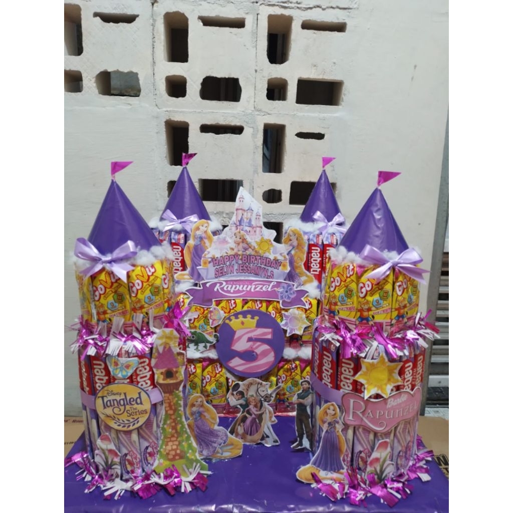 

Snack tower istana Rapunzel free paking
