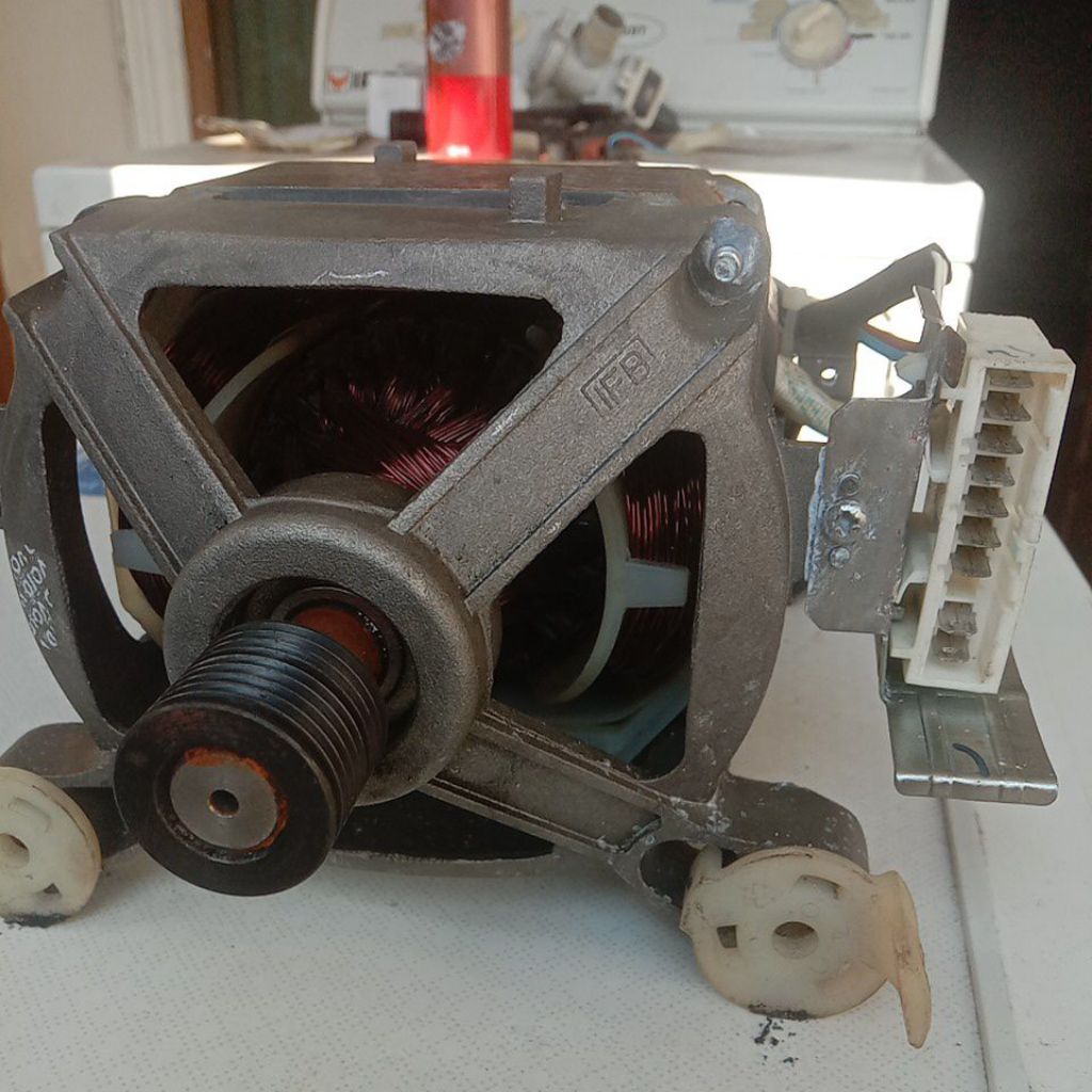 dinamo panasonic tipe NA-127VE5