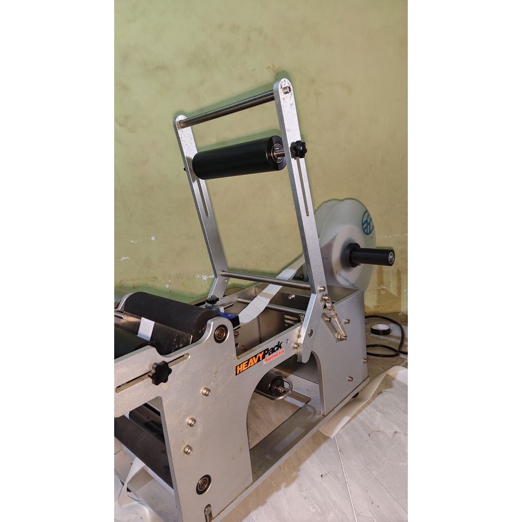 Mesin Labeling Botol / Kaleng HeavyPack MT-50 / Mesin Label / Semi Auto label botol/kaleng/kemasan