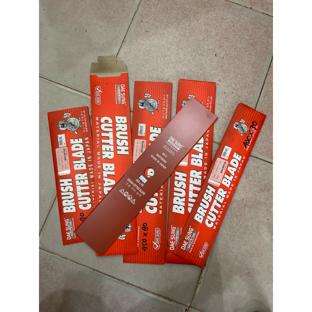 Pisau Potong Rumput (328) Daesung