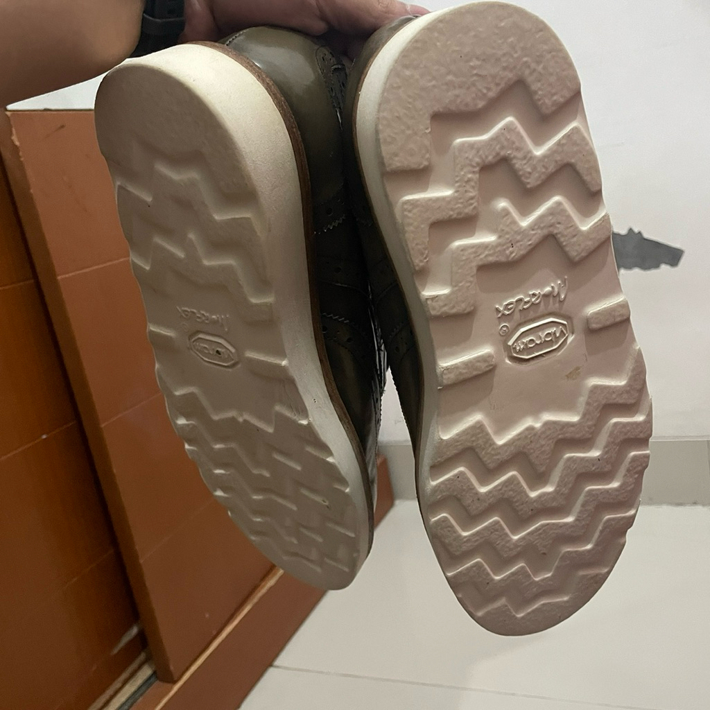 sepatu ordinary people size 42