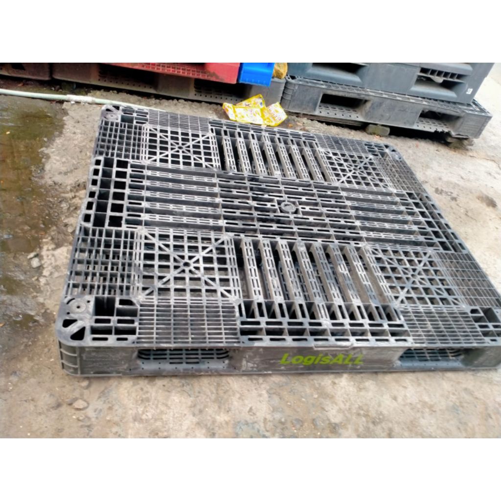 

palet plastik bekas 110x130x12