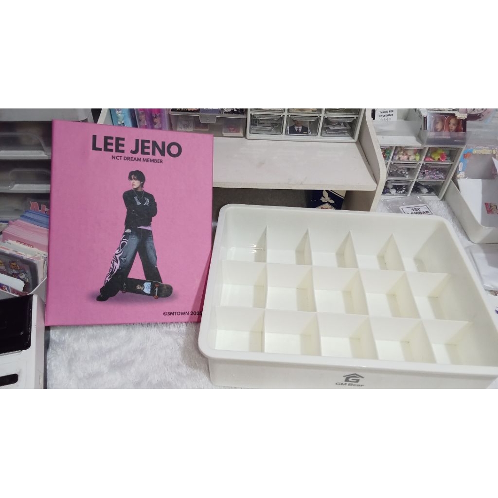 

BINDER PHOTOCARD PINK LEE JENO PRELOVE FREE 5 SLEEVE 4P 2 SISI & BOX ORGANIZER BESAR