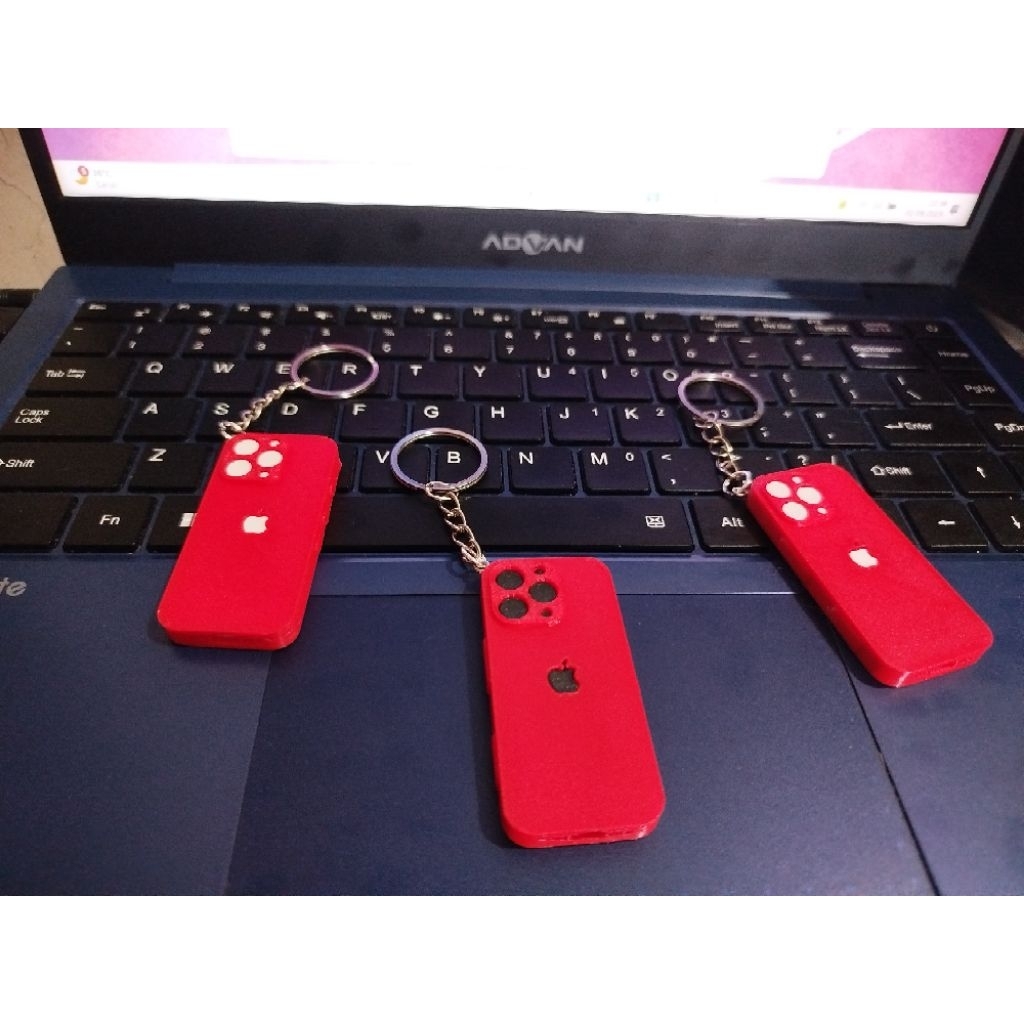 Gantungan Kunci Iphone 16 Pro Max