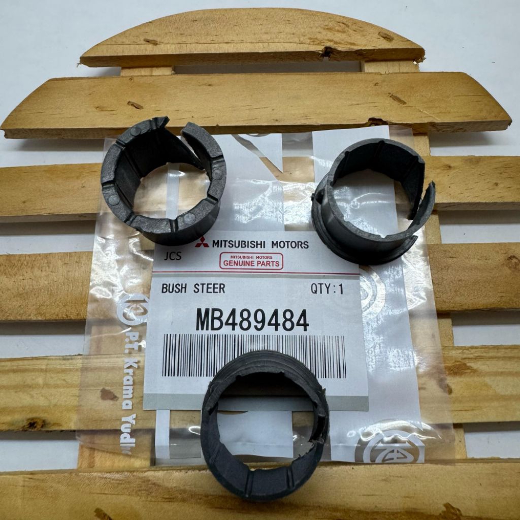 BUSHING HOUSING STIR/ BUSH STIR BOS BELAH CICAK STIR L300