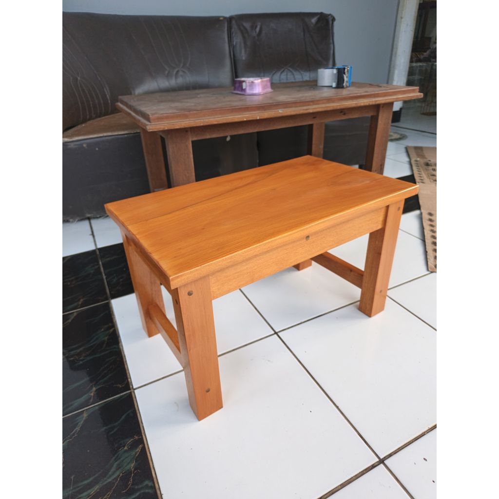 Custom Kursi Kecil Kursi Kayu Solid Mahoni Finishing Plitur