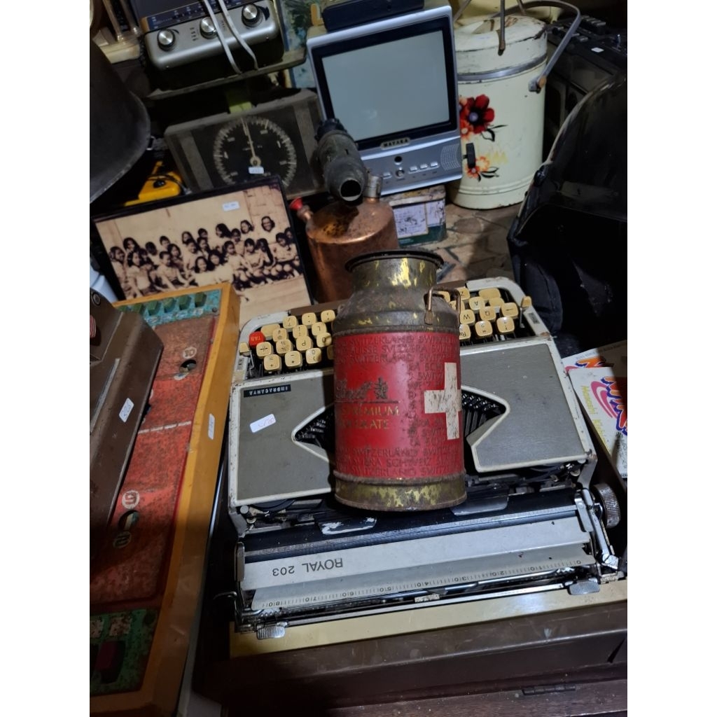 

Kaleng coklat swiss 60rb display vintage jadul kuno lawas antik