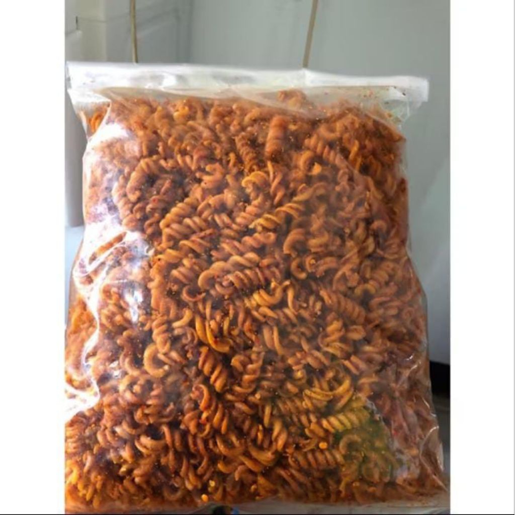 

MAKARONI SPIRAL URIL KRIUK EKSTRA DAUN JERUK ORI/PEDAS/EKSTRA PEDAS