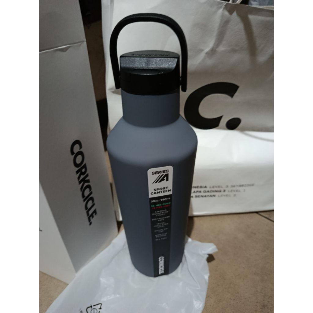 Corkcicle Canteen Sport 32oz Grey