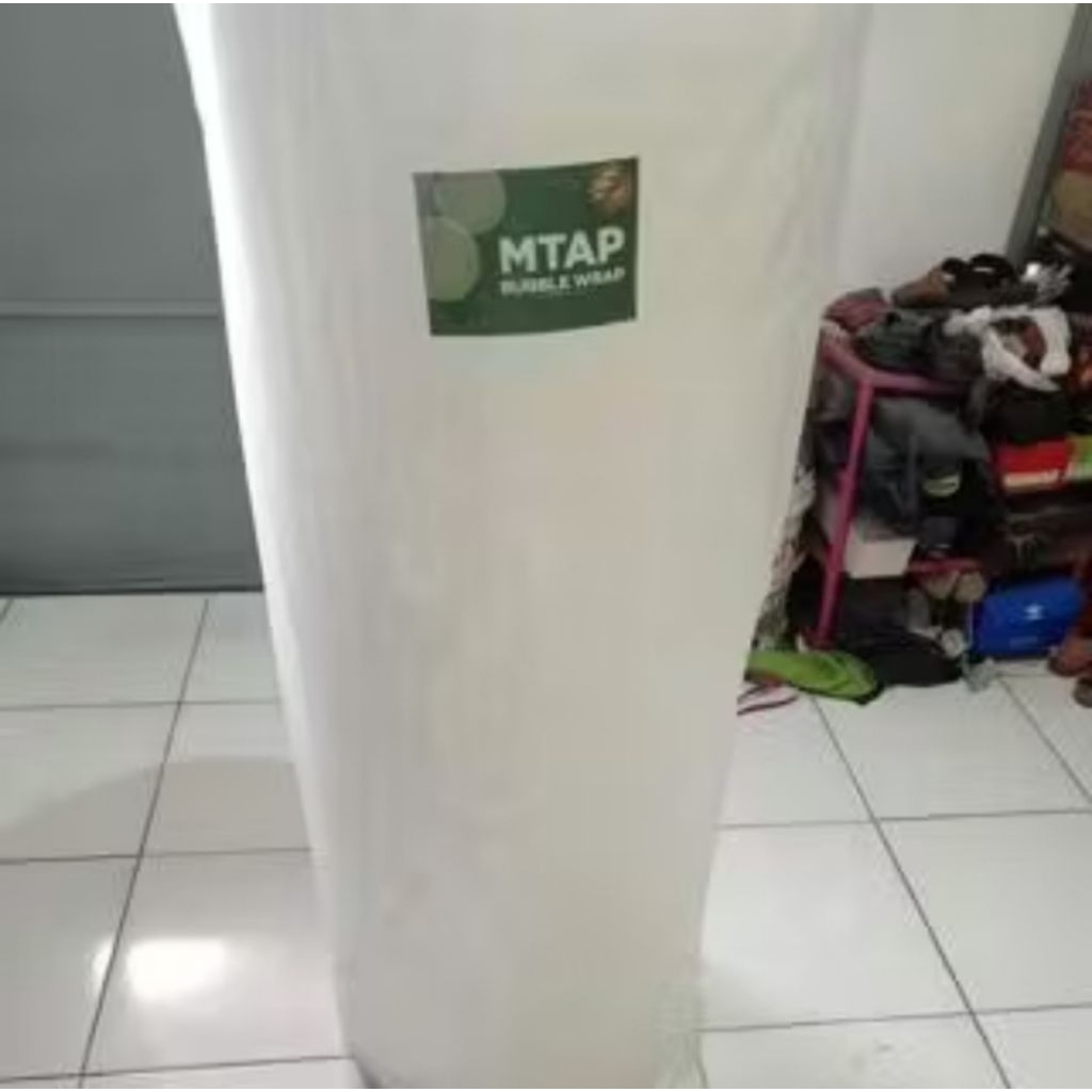 

BUBBLE Wrap MTAP putih Lebat 125 cm / Harga tertera untuk panjang 1 meter