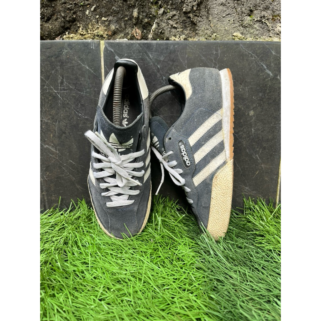 Sepatu Adidas Samba super navy second - size 38