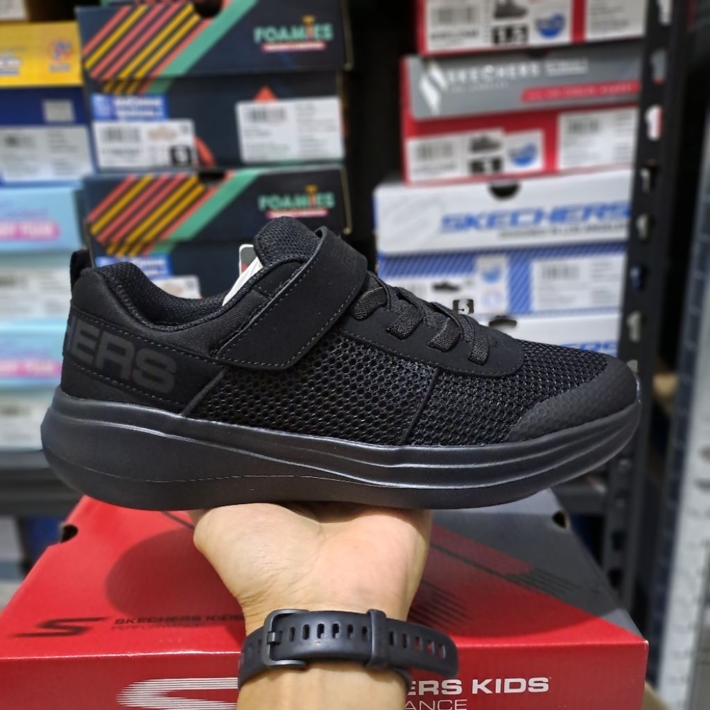 Skechers Go Run Fast Black ORIGINAL