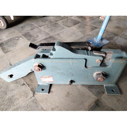 

alat potong besi manual muller 60N/28 mata pisau beton 28mm baja 18 24