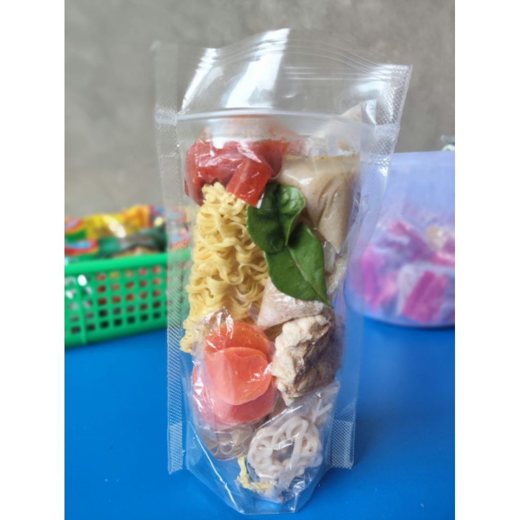 

Seblak instan Lunara isian topping kering