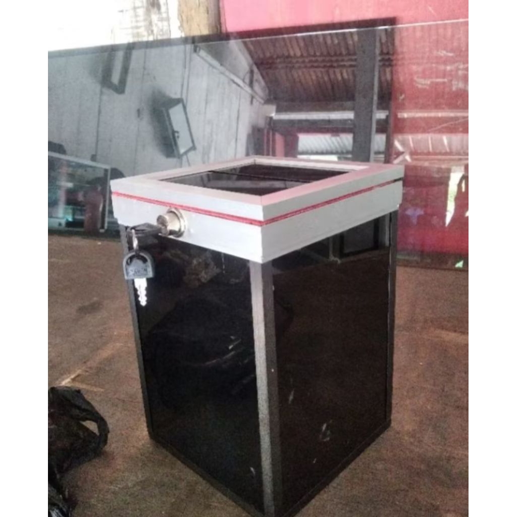 kotak infak/kotak amal alumunium dan kaca