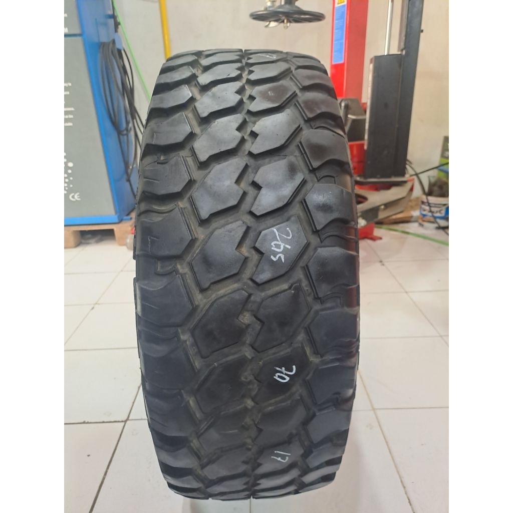 ban ukuran 265/70/17 Achilles deserthawk AT