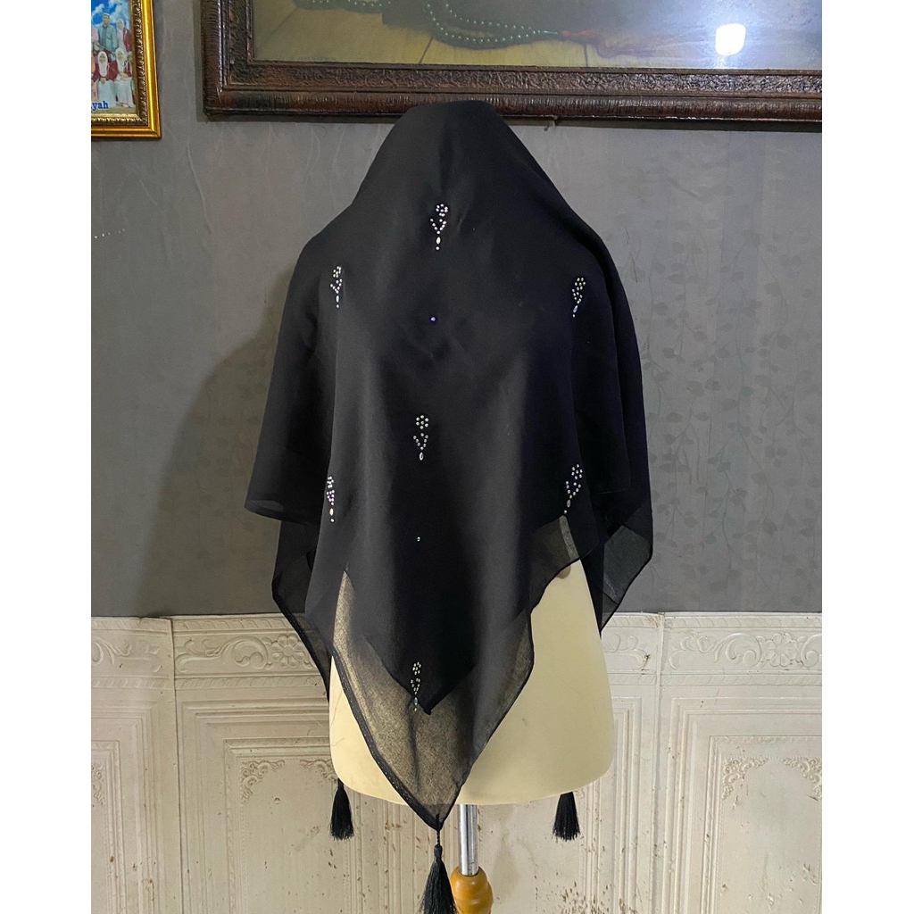 hijab  payet segiempat paris