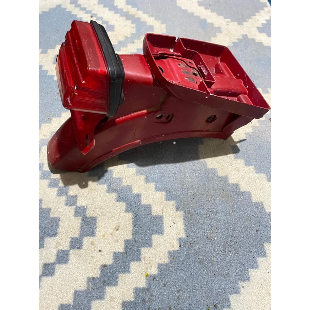Spakbor Slebor Belakang Honda C700 C800 Supercub Original