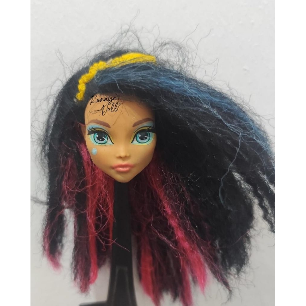KEPALA MONSTER HIGH