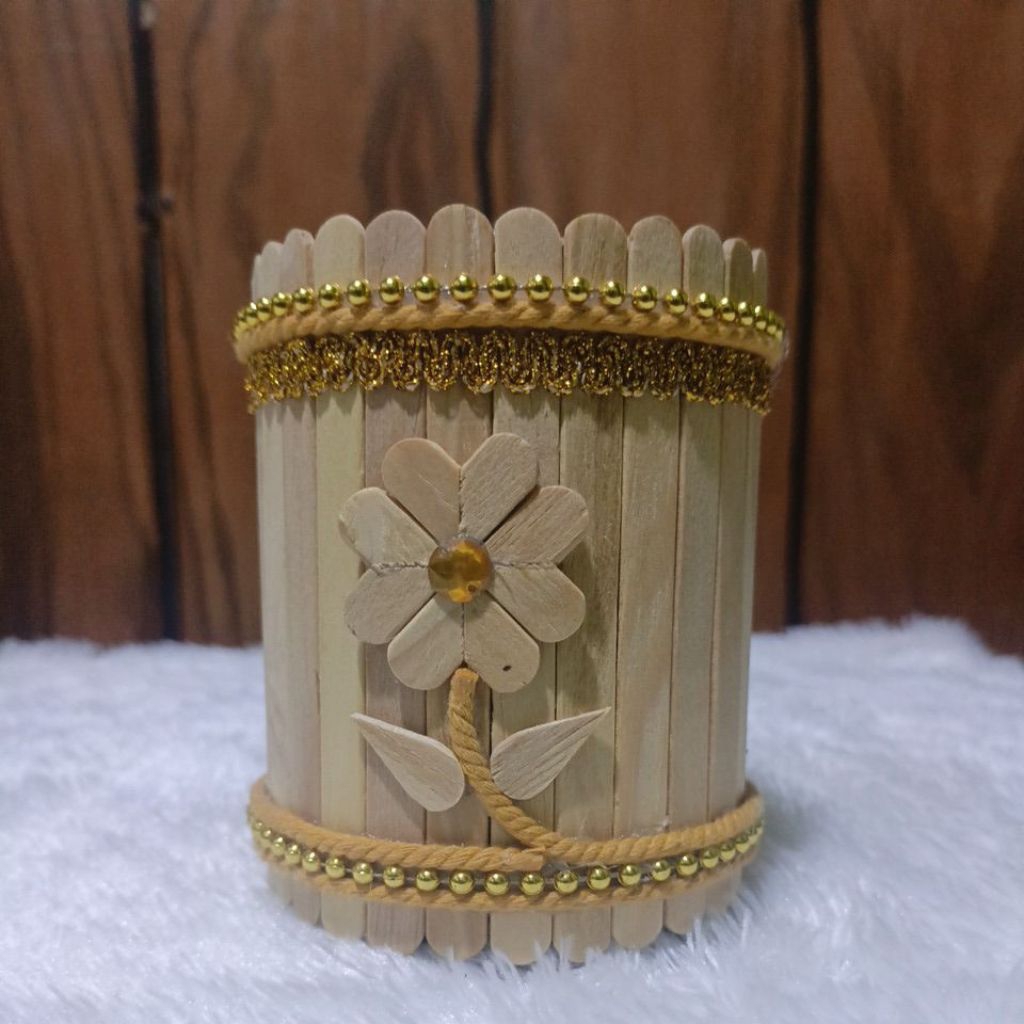 

tempat pensil stik eskrim renda emas