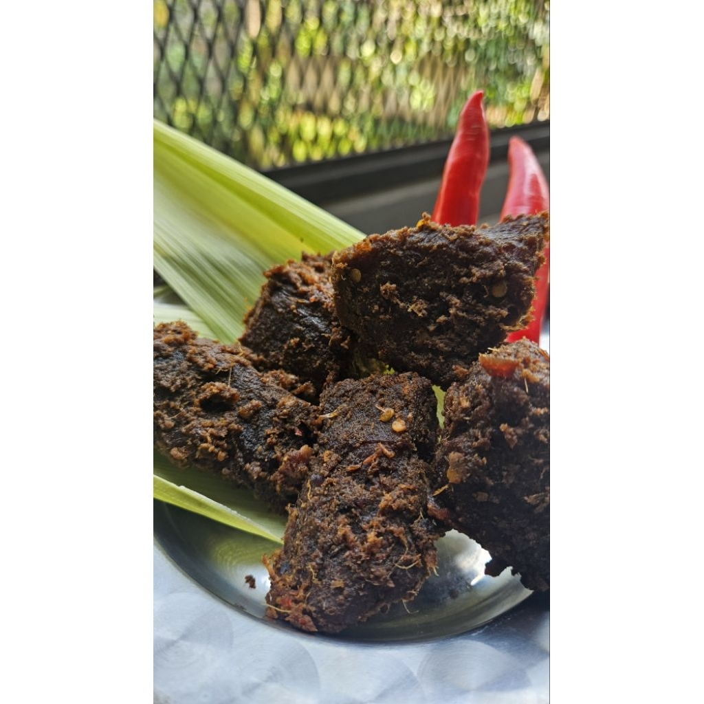

Rendang Senyum Mertua, Daging Sapi, Rendang Diaduk Kering : 1/2Kg (500gram) Kemasan Satuan, Untuk Bawa Ke Luar Negeri